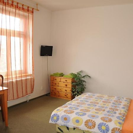 Hradec Králové Penzion Pupendo מראה חיצוני תמונה